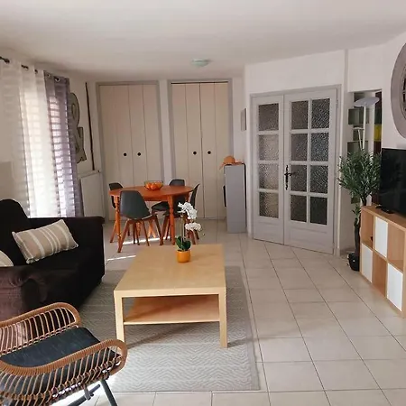 Vaste Bas De Le Belvedere Apartment